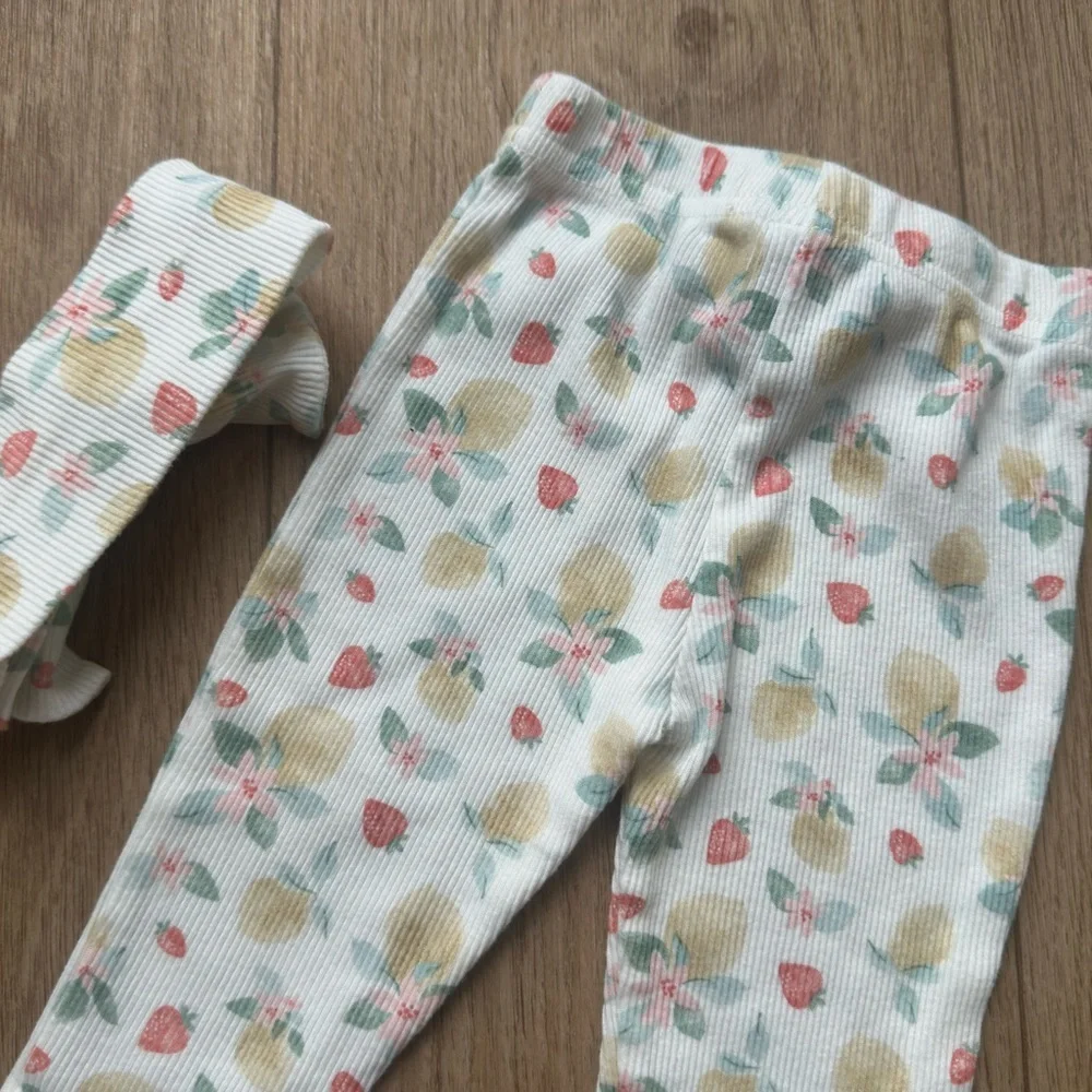 4/$20 Le Top Bebe Fruit and Floral Print Baby Girl 6-9M Footed Leggings with Bow